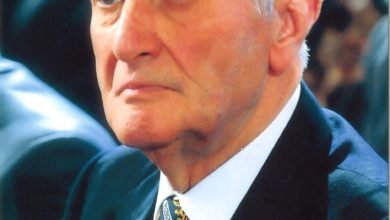 صورة توضيحية - أنيس صعب المعلوف لا يستقيم وطن إلا إذا كان العدل إحدى ركائزه.