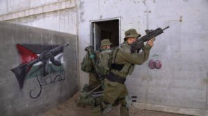 صورة توضيحية - القوات الإسرائيلية تعتقل عشرات الفلسطينيين بالضفة