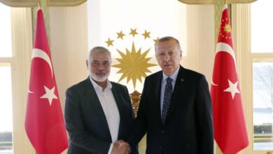 صورة توضيحية - هنية يجري اتصالا هاتفيا بالرئيس أردوغان
