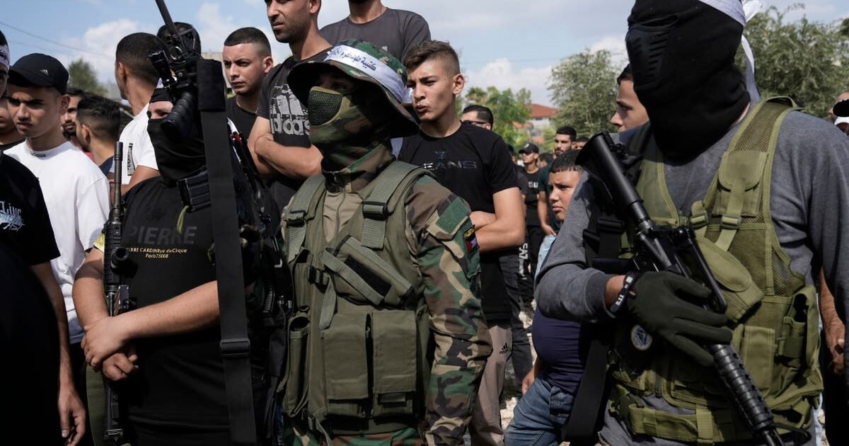 إصابات وادعاءات احتجاز في هجوم مستوطنين بقُصرة وروايات متضاربة