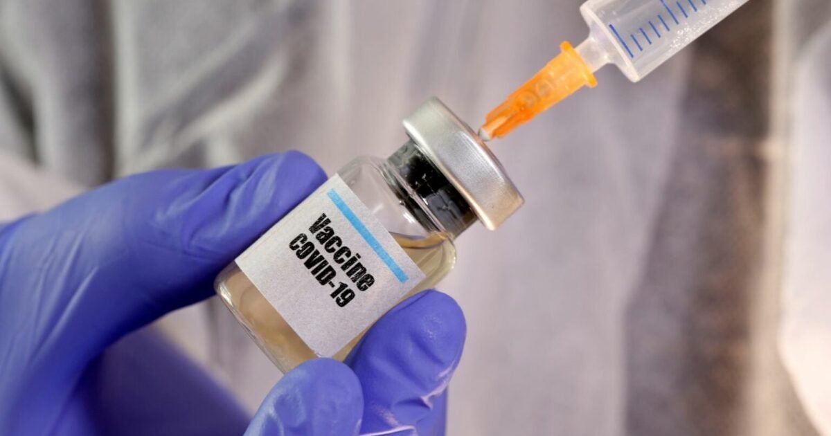 FDA: الموافقة على اللقاحات لا تعني توصية تلقائية لكل الأشخاص