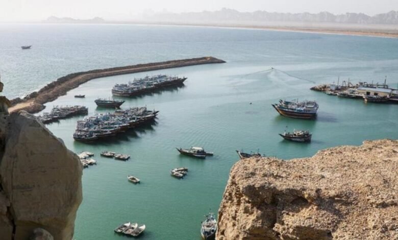 إيران: مسار الدخول للخليج عبر مياهنا والخروج عبر العمانية
